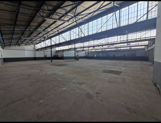 1,236M² WAREHOUSE TO LET IN BENROSE